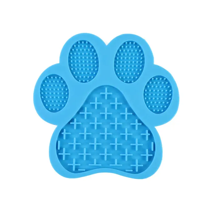 Perfect for dogs who need extra distraction and relaxation during bath time.