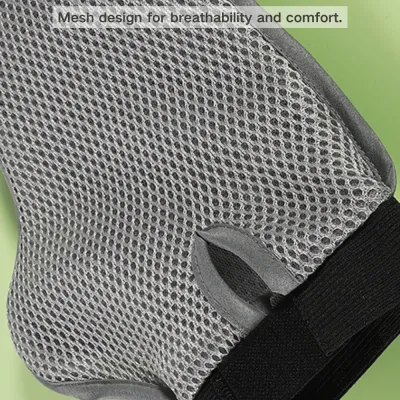 Mesh grooming glove for pets