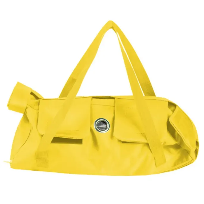 This multi-functional cat carrier bag is perfect for pet owners looking for a secure and comfortable way to handle their pets during medical treatments, reducing stress and making the experience more pleasant for everyone.