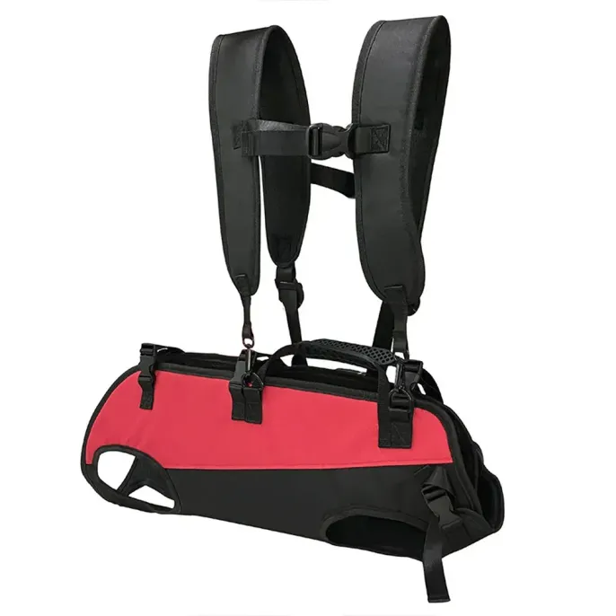 dog carrying bag (2) Made from durable materials, this backpack is easy to clean and maintain. Its waterproof design ensures that dirt and moisture won’t affect the functionality, allowing for quick and easy cleaning.