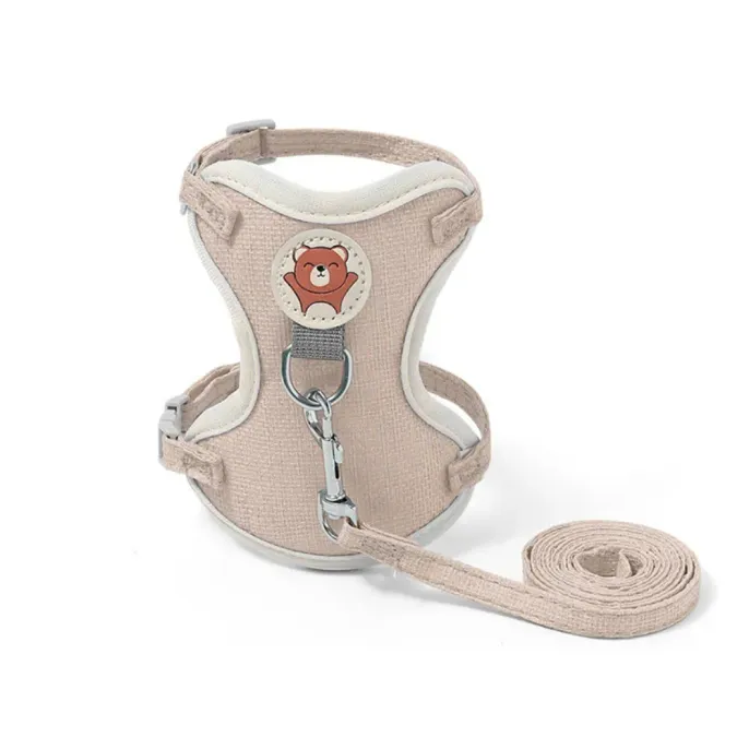 cat leash and harness (3) Easy to Use with Convenient Buckles: The harness features easy-to-use buckles and straps that make putting on and taking off the harness quick and hassle-free.