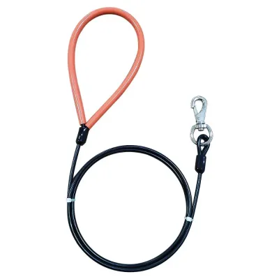 PVC-Coated Steel for Extra Strength: The durable PVC coating adds extra protection to the steel wire, making the leash resistant to abrasions and wear, while also providing a smooth and safe surface for handling.