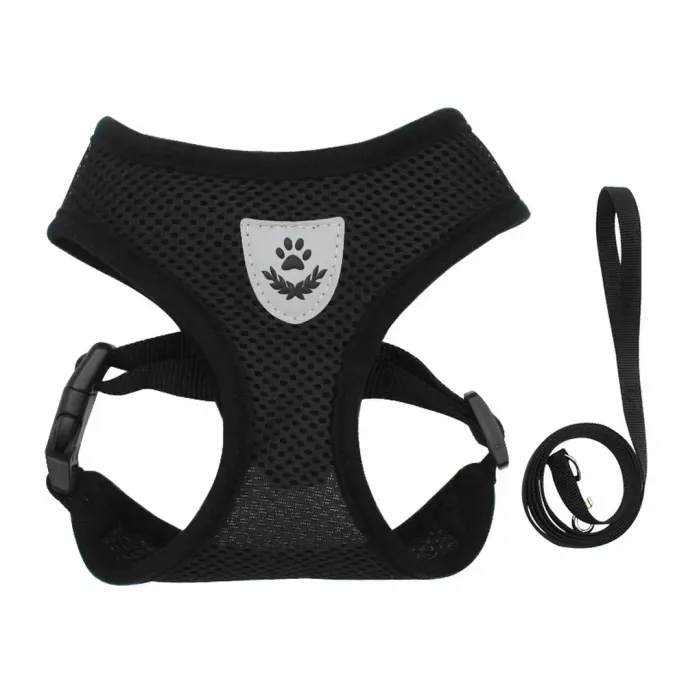 Comfortable, Soft Materials: The soft fabric of the harness ensures a comfortable fit without irritation, making long walks enjoyable for pets.