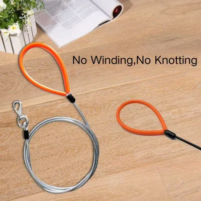 Tangle-Free 360-Degree Swivel: With a built-in 360-degree rotating feature, this leash eliminates the hassle of tangled leashes, providing a smooth, no-fuss experience during walks.
