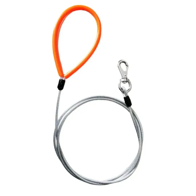 chew proof leashes for dogs (2) Stylish and Functional: Not only is this leash built for strength and durability, but its sleek, smooth design ensures it looks great while performing efficiently, making it a perfect choice for everyday walks.