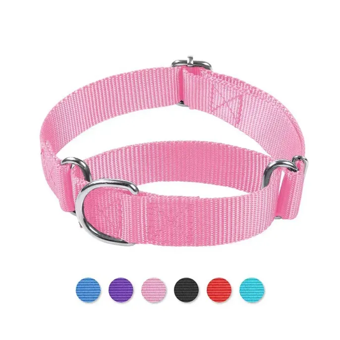 The innovative 8-shaped design offers instant control and retraction, making this collar a valuable tool for businesses selling pet training gear and accessories.