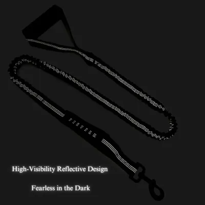 Equipped with a close-range control handle, this leash ensures immediate control in crowded areas, providing businesses with a leash that can be used for both training and outdoor safety.