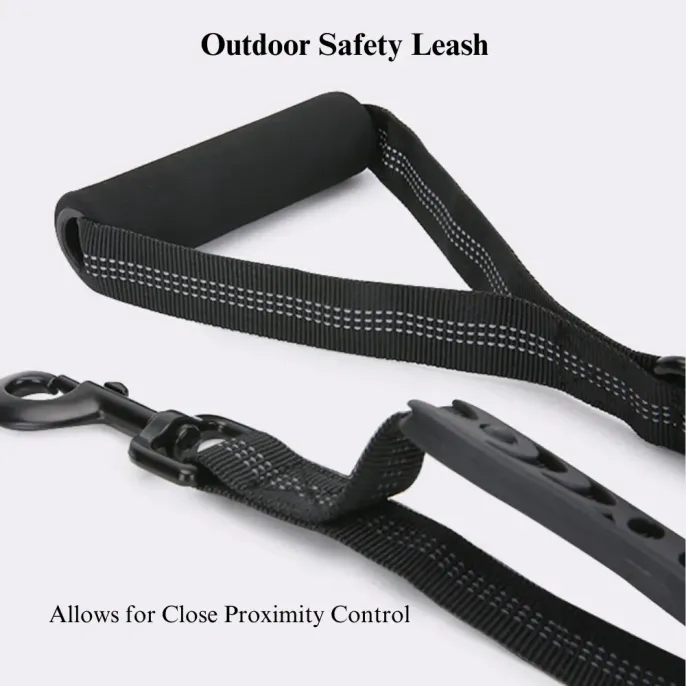 The leash's adjustable length allows pet owners to control the walking distance, making it a versatile choice for various outdoor activities or crowded environments.