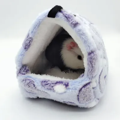 Warm and Cozy Beds for Hamsters, Guinea Pigs, Squirrels, Chinchillas & More (3) Made with ultra-soft fleece material and high-elastic sponge filling, this nest ensures pets stay warm and cozy. It is available in four sizes and is ideal for small and medium-sized pets like hamsters, rabbits, and sugar gliders.