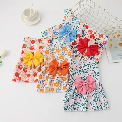 Perfect for photoshoots or casual walks, the sweet design of this dog dress adds a fashionable touch to any occasion, keeping pets looking cute and comfortable.