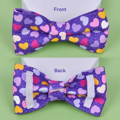 pet bow tie (3) Crafted from lightweight, breathable fabric, this summer bow tie keeps pets cool and comfortable during warmer months, making it an excellent choice for retailers focused on providing seasonal products.