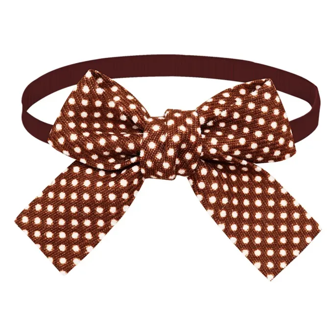 pet bow tie (8) Ideal for both dogs and cats, this adjustable bow tie is a fashionable, classic accessory that adds charm and elegance to pets’ outfits, making it an essential accessory for pet retailers looking to offer high-quality products.