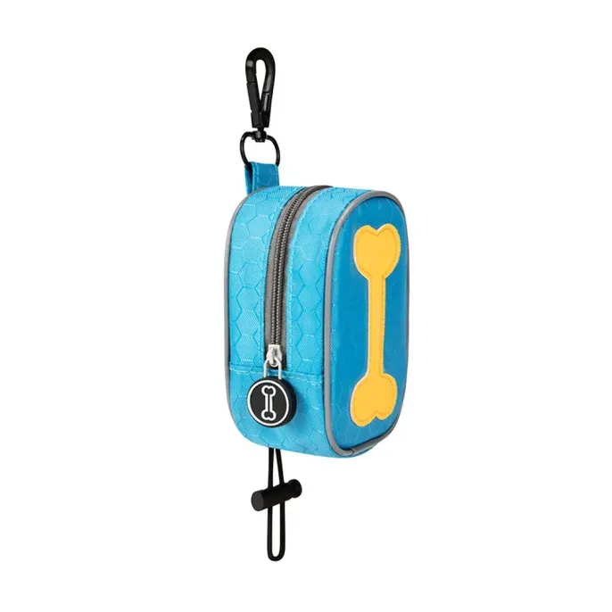 Hands-Free Poop Bag Holder: This dispenser is designed with a built-in, hands-free poop bag holder, allowing pet owners to carry waste bags securely and conveniently.