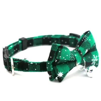 Cat Collar with Christmas Snowflake Pattern Bow tie and Tiny Bell Green Snowflake Pattern Bow tie Pet Collar with Bell