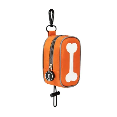 Hands-Free Dog Poop Bag Dispenser (5)_1 Hands-Free Dog Poop Bag Dispenser with Holder – Waterproof, Large Capacity, Durable Oxford Fabric, and Quick-Access Design: