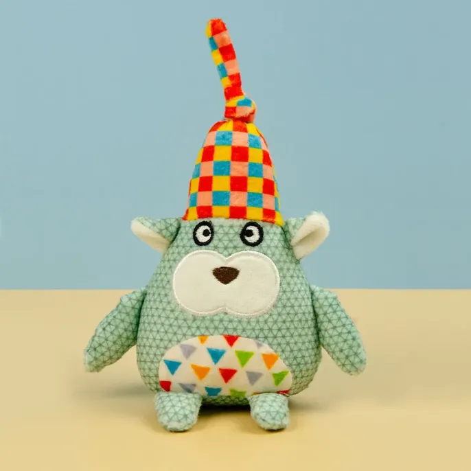 Easy to Clean: The plush material is easy to maintain and clean, making it hassle-free for pet owners to keep the toy fresh and hygienic. This practical feature ensures the toy remains a favorite for pets while maintaining cleanliness.