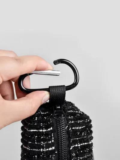 Pet Poop Bag Dispenser wholesale (3) The carabiner attachment makes this dispenser easy to clip onto leashes, belts, or bags, offering convenient, hands-free carrying for pet owners