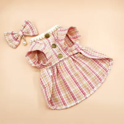 The set is designed for cats and dogs, offering a comfortable, adjustable fit that ensures pets can wear it comfortably for photoshoots, special occasions, or daily outings.