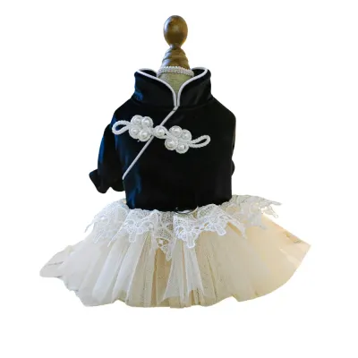 This pet tutu dress combines the beauty of Chinese traditional style with the comfort of modern fabrics, offering an attractive fashion piece for small pets. Ideal for boutiques looking to provide unique options for customers.