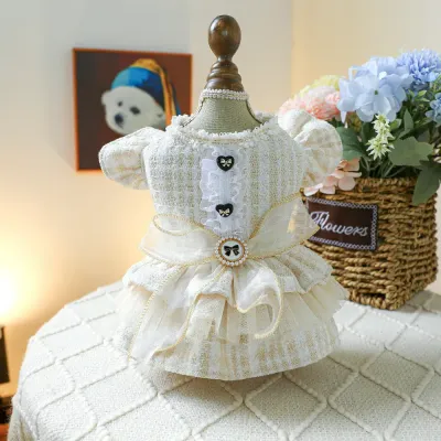 This beautiful pet dress is perfect for special occasions, providing a comfortable fit and eye-catching design for small and medium-sized pets.