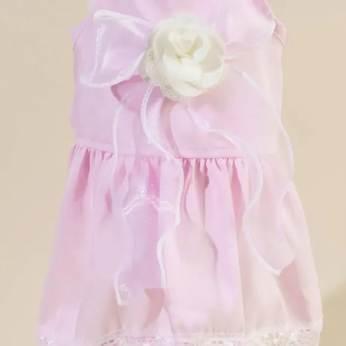 cat apparel for cats (5) Made from soft, breathable tulle, this dress ensures both comfort and style, perfect for weddings, birthdays, and other formal events.