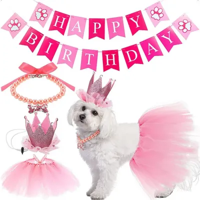 Make pets the star of the party with this 4-piece birthday party set, featuring a hat, a pearl necklace, a banner, and a tutu skirt, perfect for small and medium-sized pets.
