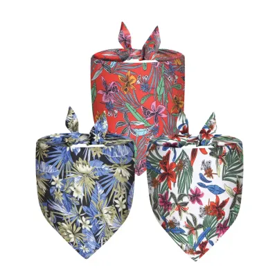 Vibrant tropical plant print for a stylish summer look