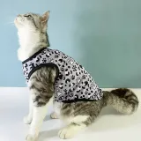 Stylish Hawaiian print design adds a tropical flair to any pet’s wardrobe.