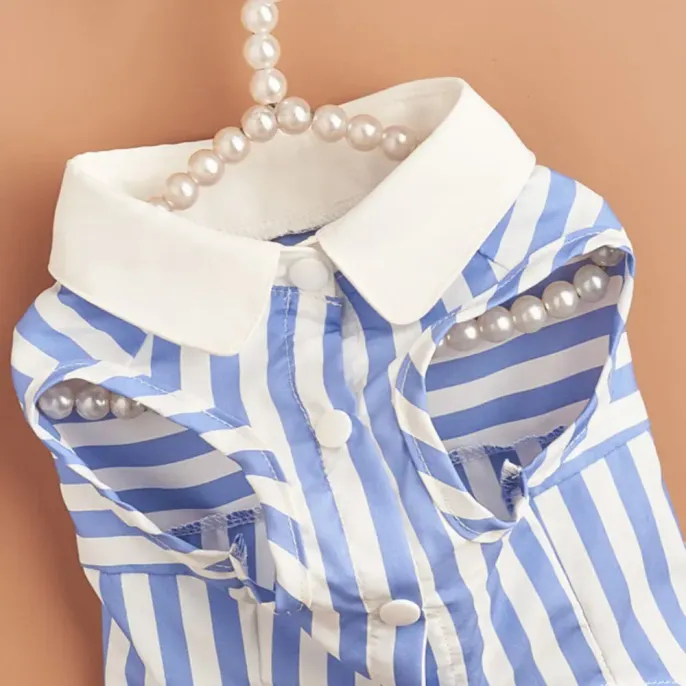 Versatile pet shirt that offers a relaxed fit for pets of all sizes.