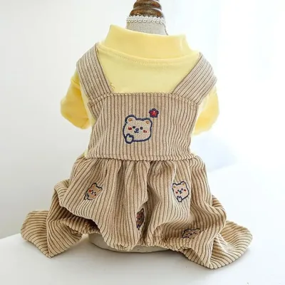 Ideal for cooler weather, this bear outfit provides an extra layer of warmth, making it a great choice for chilly mornings or winter outings. Keep your dog warm without sacrificing style or comfort.