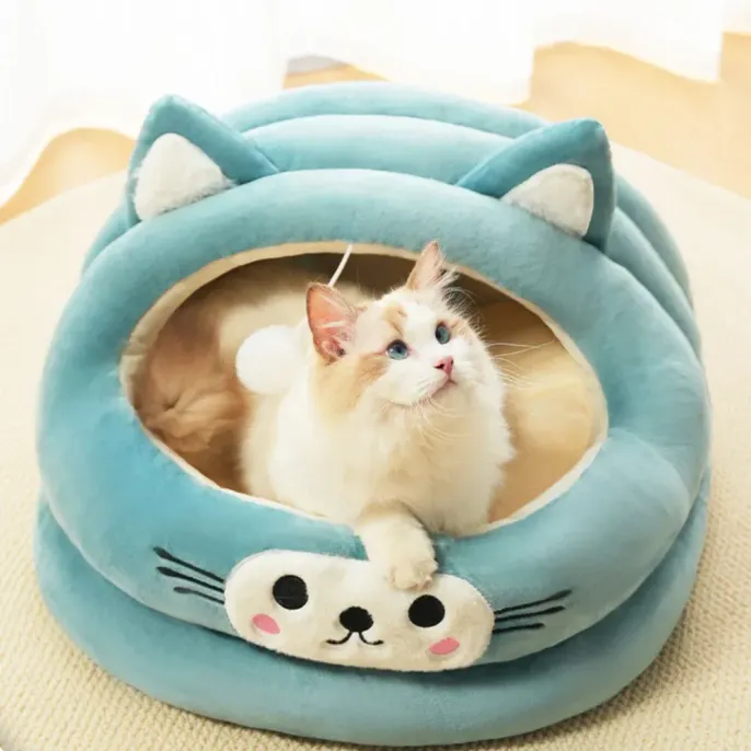Large, spacious design allows for pets to curl up or stretch out freely
