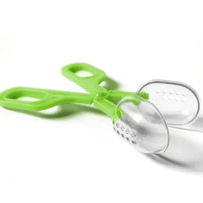 Essential cleaning and feeding tool for reptile care