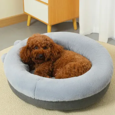 Winter pet bed with plush fabric for ultimate warmth and comfort (4) Soft, skin-friendly velvet for a luxurious feel