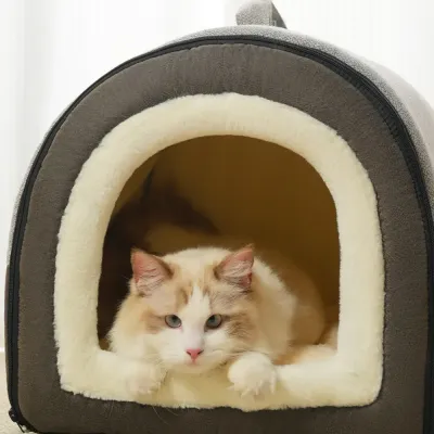 Cozy winter pet bed with handle (3) Durable construction with reinforced stitching for long-term use
