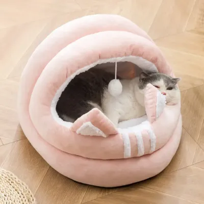 Plush dangling ball stimulates activity and curiosity
