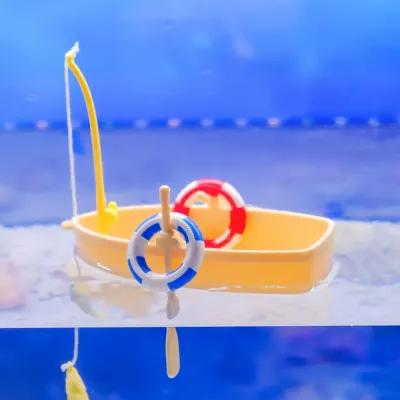 Floating mini boat for aquarium surface decor (4) Water surface fish tank decor for themed displays