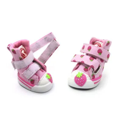 Pet Shoes (4) "Durable and breathable pet shoes perfect for wet, cold, or slippery conditions."