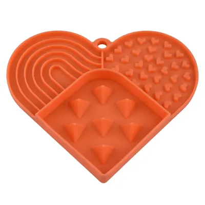 Heart-Shaped Non-Slip Slow Feed Design Silicone Pet Lick Mat_10