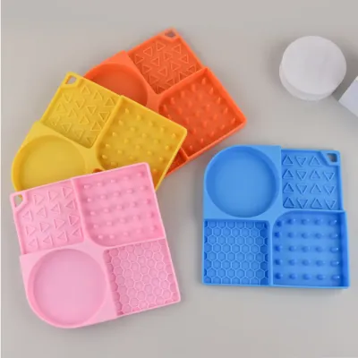 Silicone Pet Lick Mat with Suction Base_4