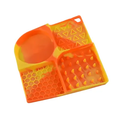 Colorful Pet Lick Mat with Suction Base_3 Colorful Pet Lick Mat with Suction Base_3