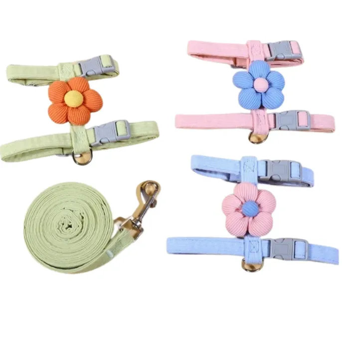 4Floral Harness and Leash Set Outdoor Walking Vest for Cats Floral Harness and Leash Set Outdoor Walking Vest for Cats