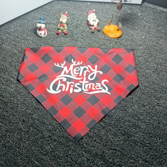 Christmas scarf for cats