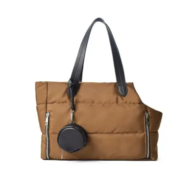 Pet carrier bag (1) Pet carrier bag (1)