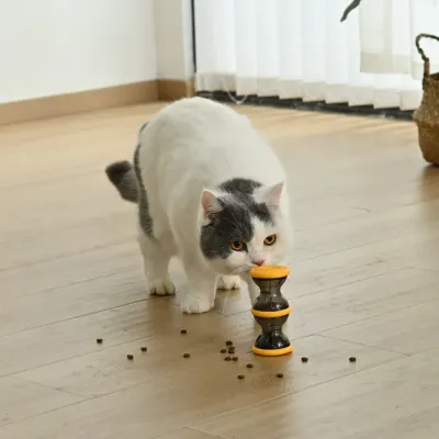 Detachable Funnel-Style Treat Dispensing Design Cat Chaser Toy4