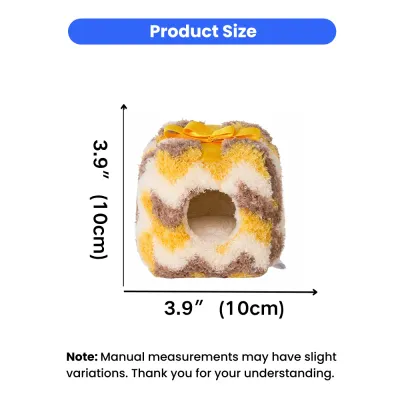 small-pet-warm-nest-dimensions Product size diagram showing the hamster bed measures 3.9 inches by 3.9 inches (10cm x 10cm).
