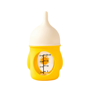 Yellow Anti-Choking Pet Nursing Bottle Yellow anti-choking pet feeding bottle with soft silicone nipple and clear measurement scale